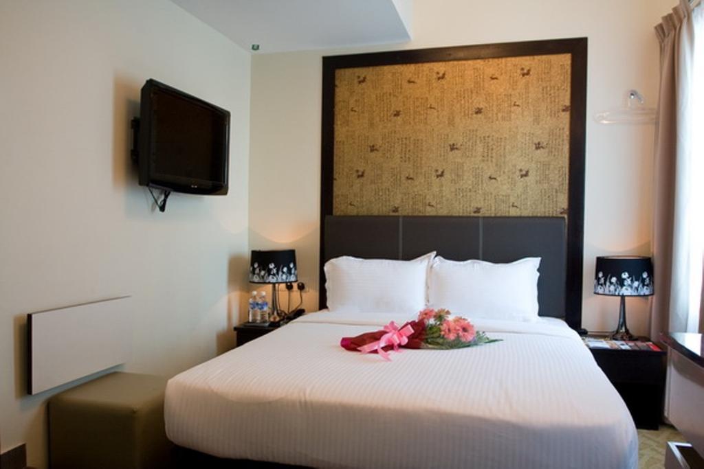 Le Hotel 2*